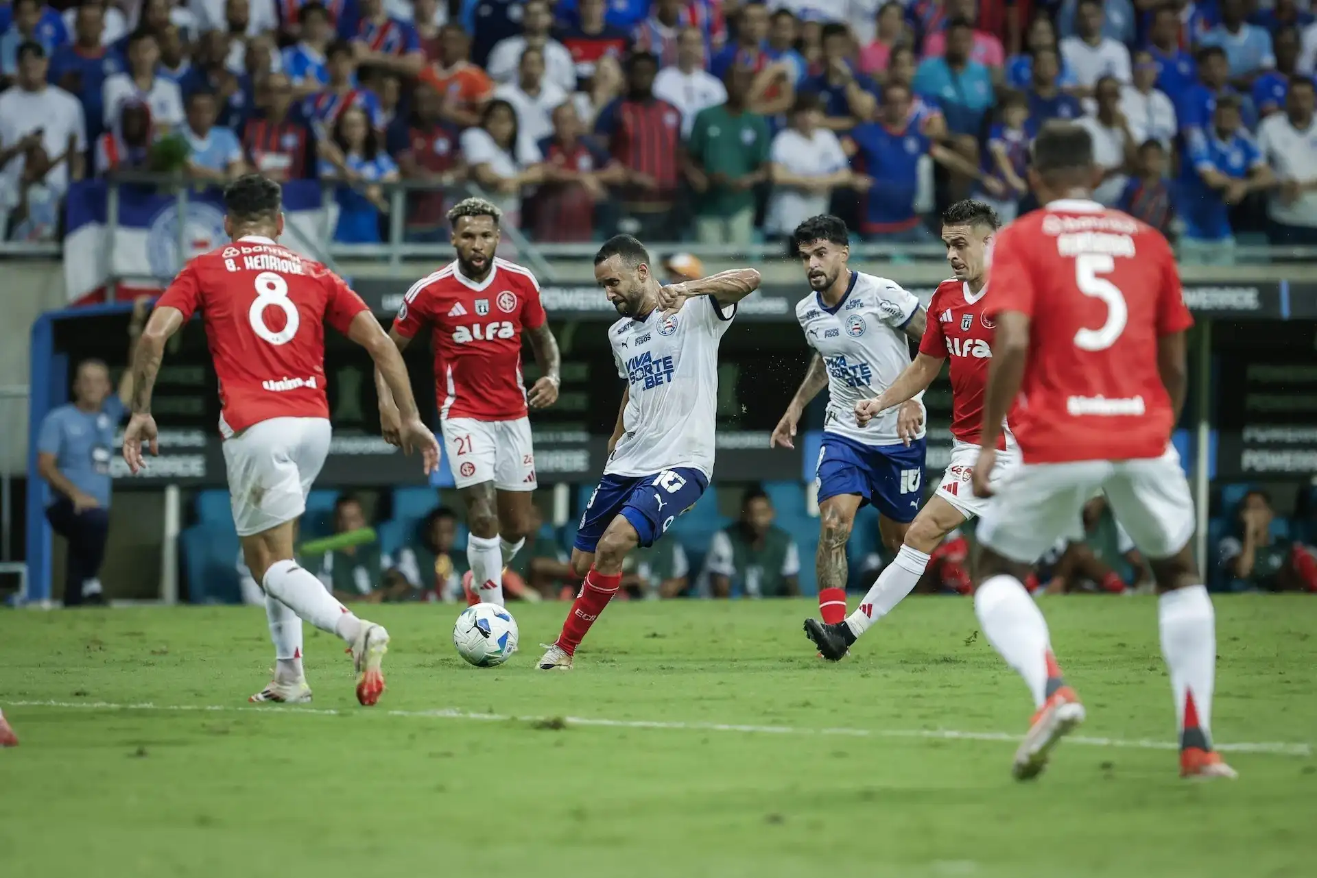 Bagaimana Peraduan Sepak Bola Berfungsi?